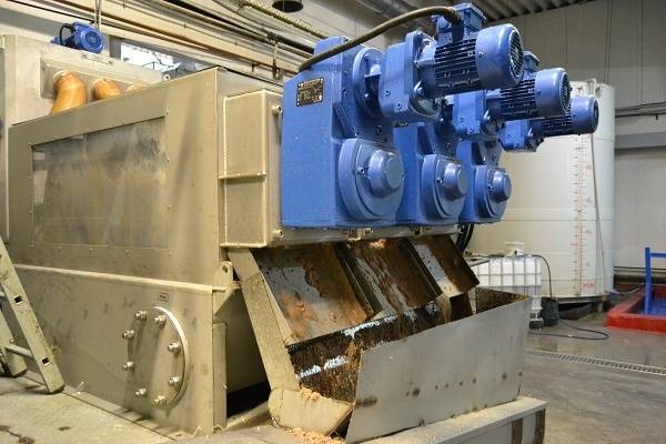 ekoton multi-disk screw press industrial wwtp