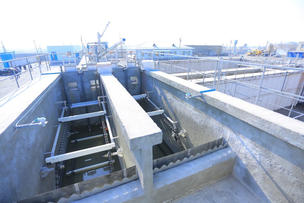 chain scraper ekoton-probig for rectangular tanks